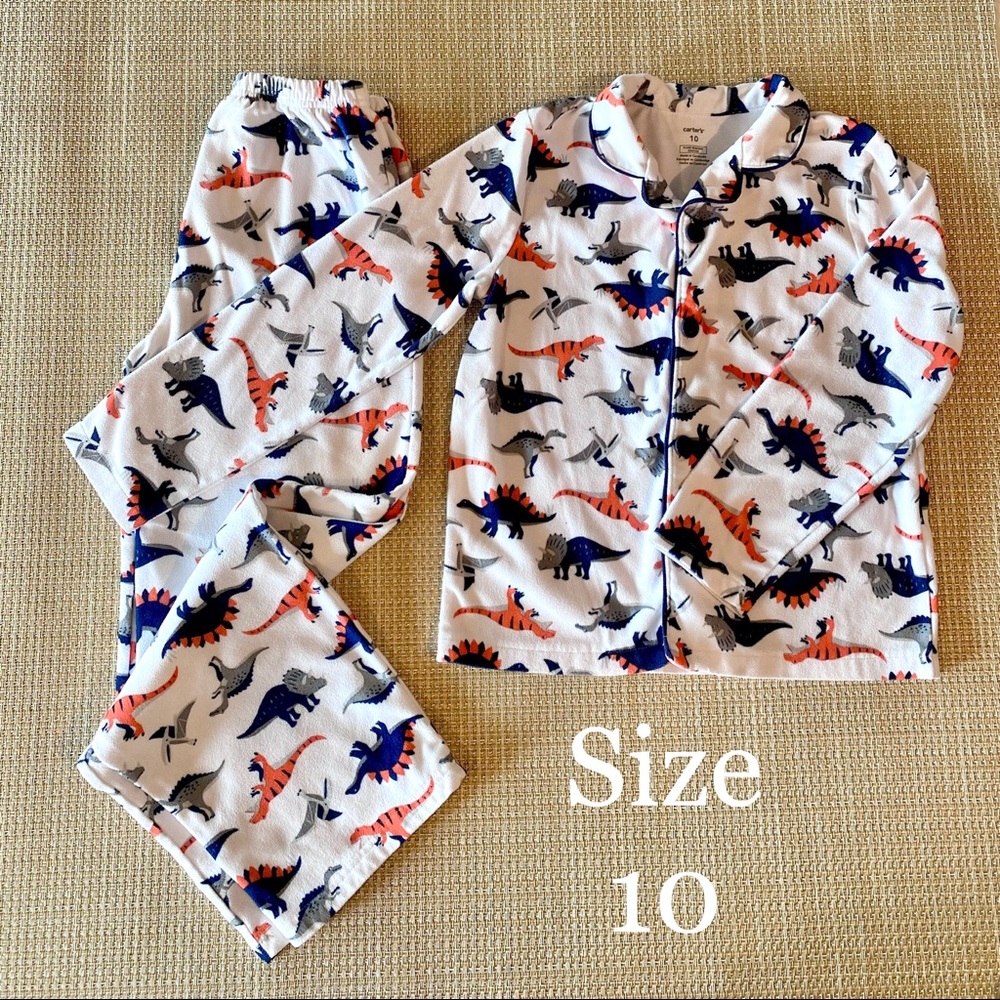 ✔️ SOLD 📬 EUC Boys Carter’s 2 pc pajamas set